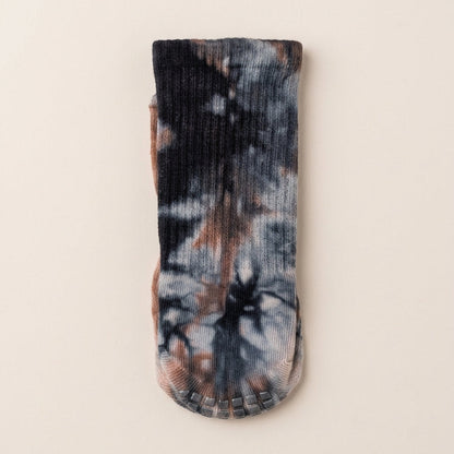 ARCHE earthy charcoal boho tie-dye crew socks with black, grey and rust tones, featuring non-slip traction for Pilates, barre, yoga and studio workouts.
